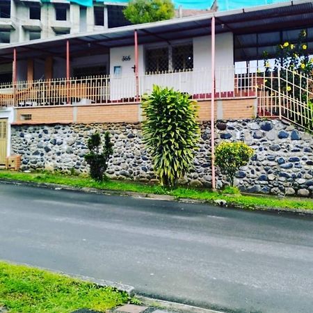 Hostal Spa Casa De Piedra Con Jacuzzi Santa Rosa de Cabal Buitenkant foto