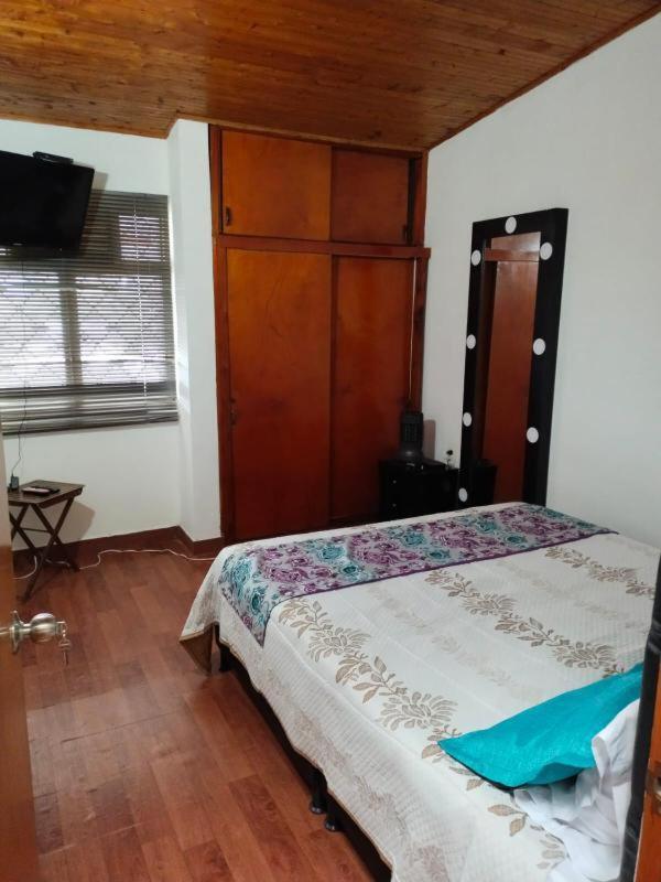Hostal Spa Casa De Piedra Con Jacuzzi Santa Rosa de Cabal Buitenkant foto